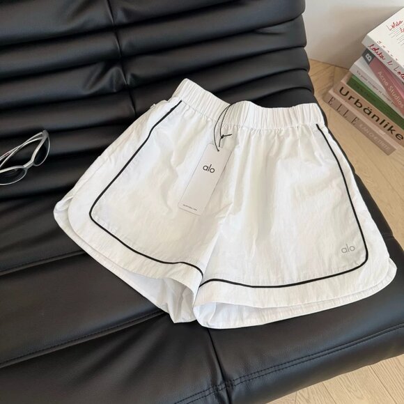 Auth Alo Yoga Set Motivate Full-Zip Track Jacket And Motivate Track Short White - Picture 6 of 8